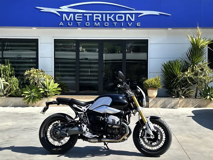 2016 BMW R Nine T