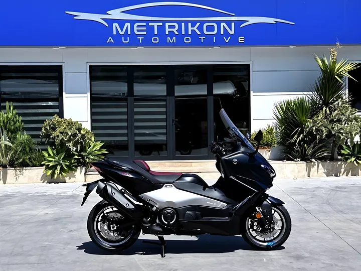 2026 Yamaha TMAX 560